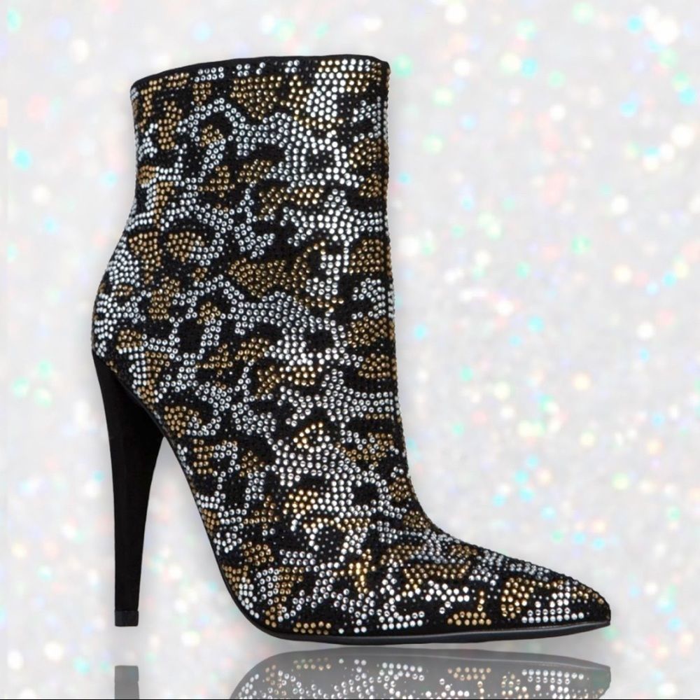 🆕 NIB Leopard Print Rhinestone Stiletto Boots